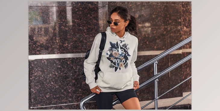 Download Hoodie Mock-Up Hip Hop Style (PSD)