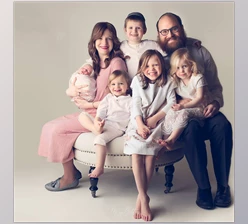 Download Meg Bitton — Newborn Studio: Family Posing